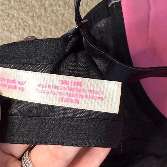 Victoria’s Secret Wear Everywhere Super Push Bra Size 38 D - Picture 5 of 5